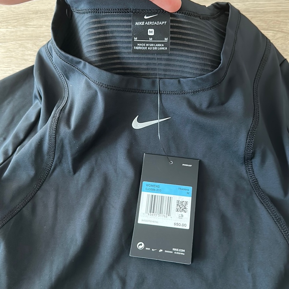 Nike training size M